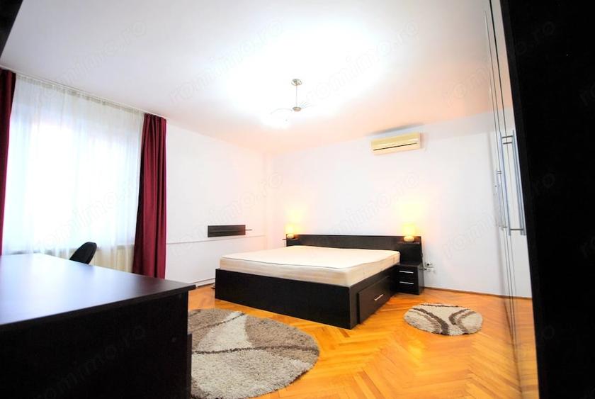 Apartament cu 3 camere decomandat în Complex Studențesc