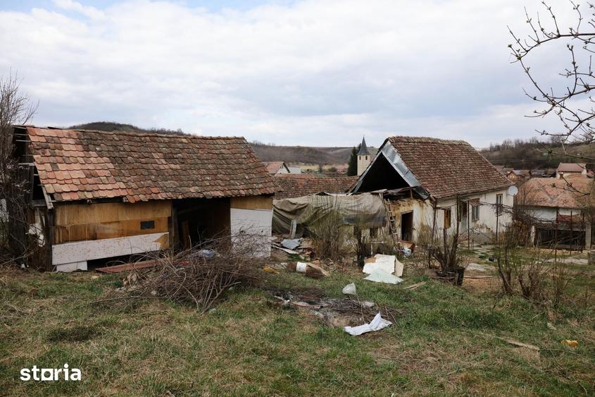 Casă cu Teren 792 Mp în Bazna