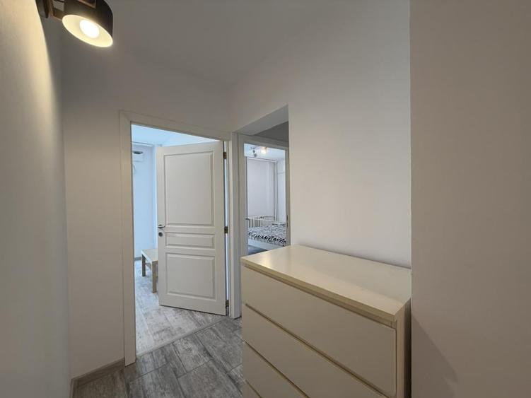 Apartament cu 3 camere decomandat în Olteniței