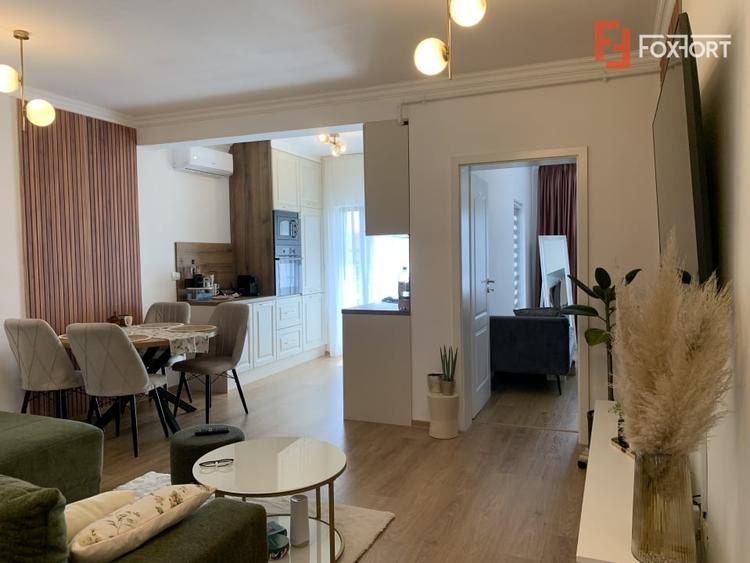 Apartament cu 3 camere decomandat, mobilat în Moșnița Nouă