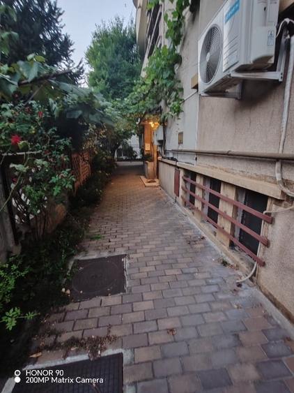 Apartament cu 2 camere decomandat în Floreasca