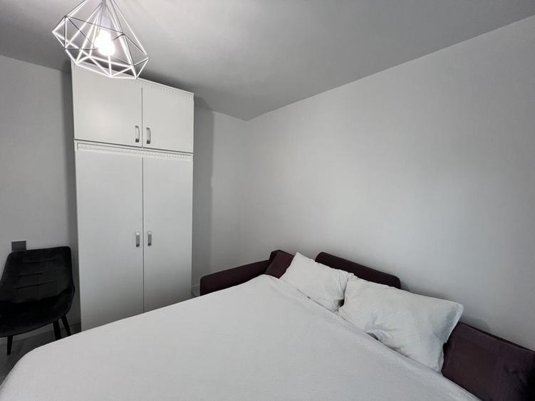 Apartament cu 3 camere decomandat în Decebal