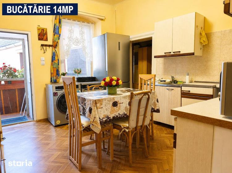 Apartament cu 4 camere în Central