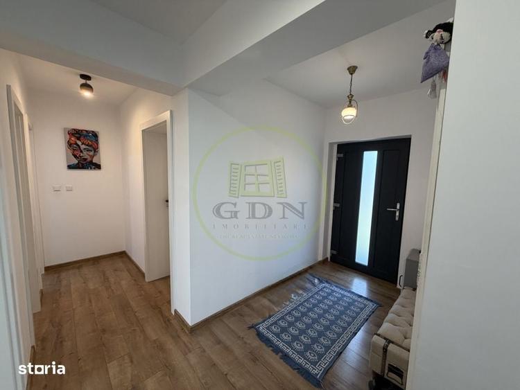Casă cu 4 camere în Central