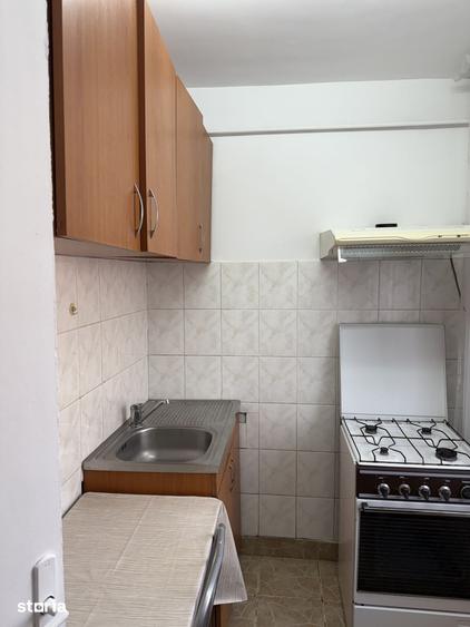 Garsonieră în Brazda lui Novac