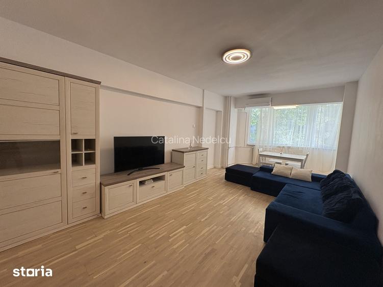 Unirii,O.Goga,ap.2 camere,et.2,70mp,renovat ,loc parcare 650Euro/luna