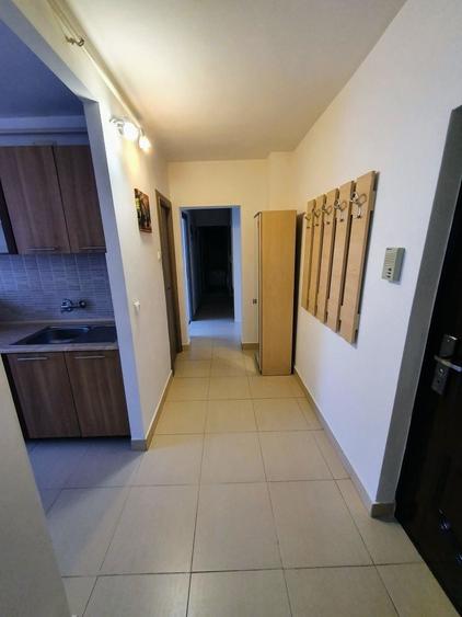 Apartament cu 3 camere decomandat în Tudor