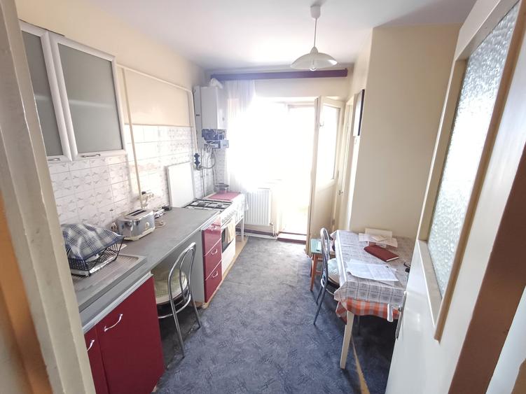 Apartament cu 3 camere decomandat în Gării