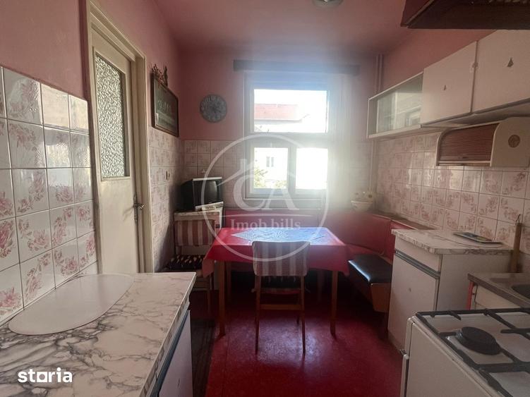 Apartament cu 3 camere decomandat în Rogerius