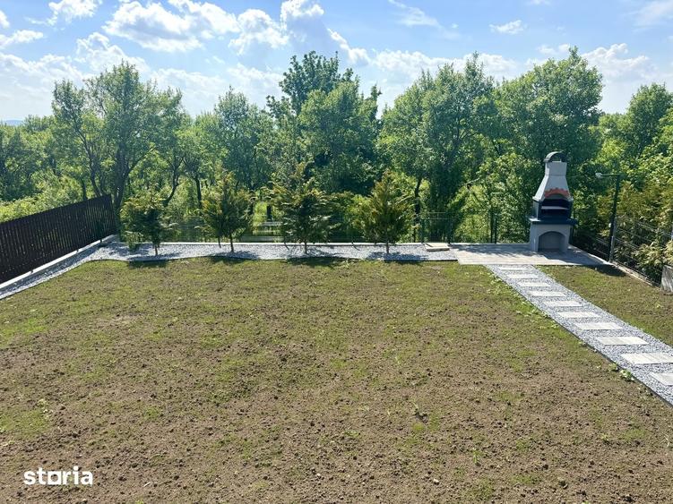 Casă cu 4 camere cu Teren 480 Mp în Bucium