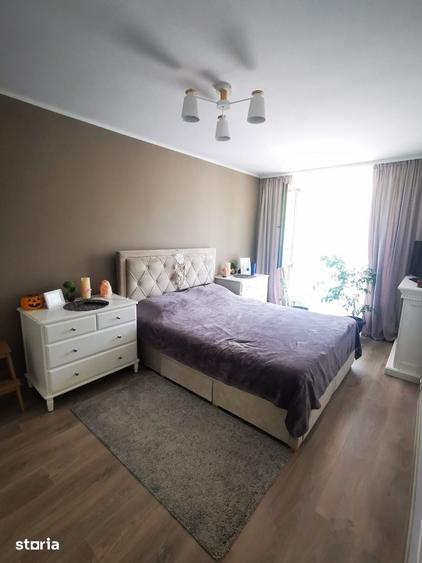 Casă cu 4 camere cu Teren 180 Mp în Central