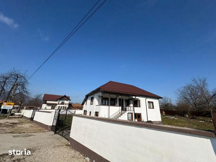 Casă cu 4 camere cu Teren 6446 Mp în Stănești