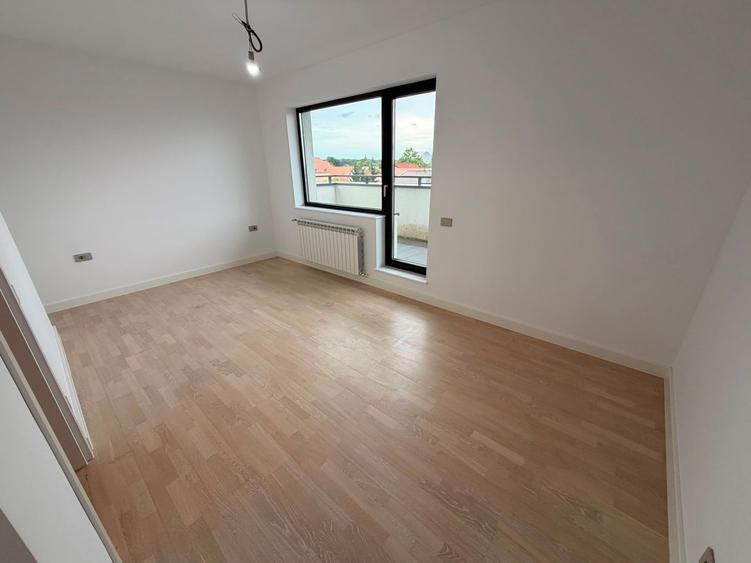 Apartament cu 4 camere decomandat în Iancu Nicolae