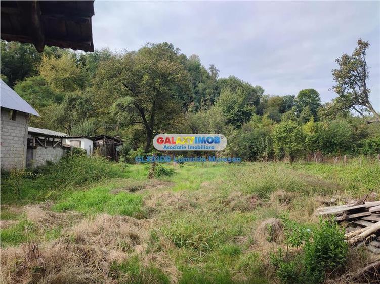 Casă cu 2 camere cu Teren 1208 Mp în Tătărani
