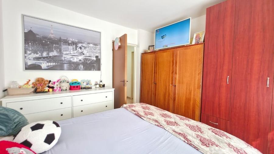 Apartament cu 2 camere decomandat în Ozana