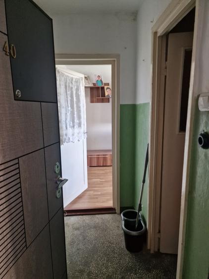Apartament cu 2 camere nedecomandat în Central