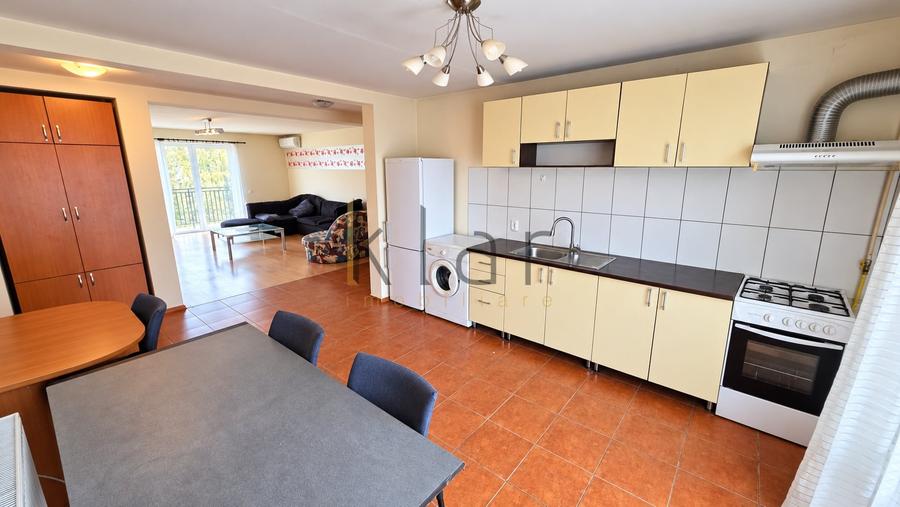 Apartament cu 3 camere decomandat, mobilat în Zorilor