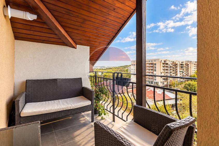 Apartament cu 4 camere decomandat, mobilat în Bucium