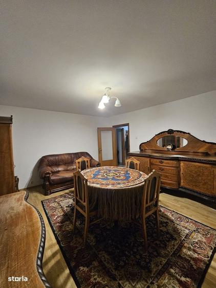 Apartament cu 3 camere decomandat în Griviței