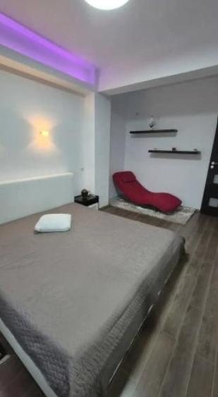 Apartament cu 2 camere decomandat, mobilat în Bucureștii Noi