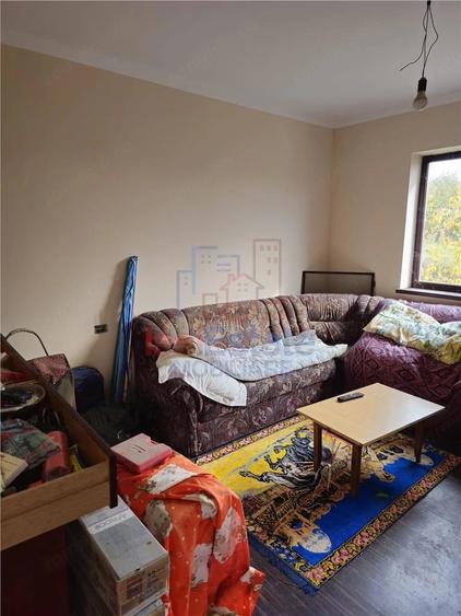 Casă cu 2 camere cu Teren 3841 Mp în Poiana (Schitu Duca)