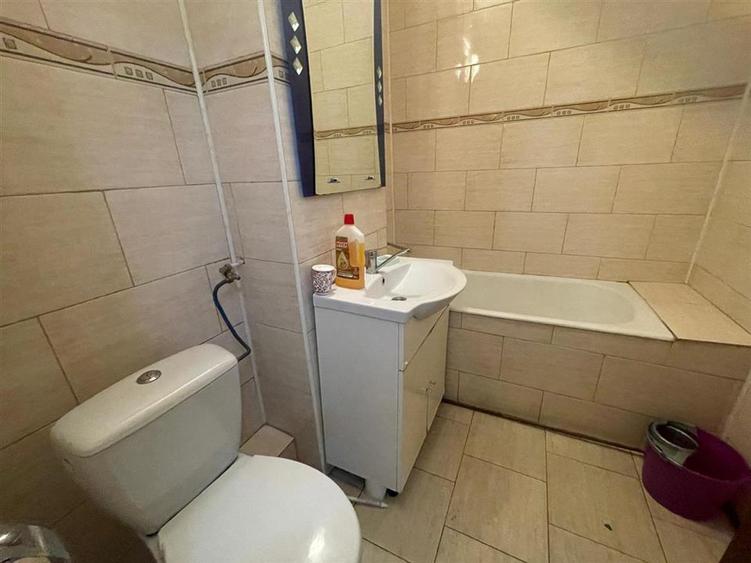Apartament cu 2 camere decomandat, mobilat în Alexandru cel Bun