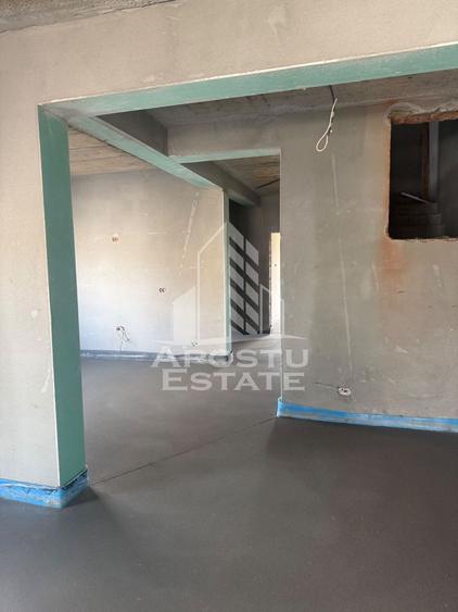 Duplex cu 4 camere cu Canalizare în Ghiroda