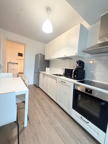 Apartament cu 3 camere semidecomandat, mobilat în Aviației