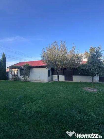 Casă cu 3 camere cu Teren 1500 Mp în Horodnic