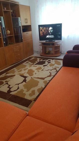 Apartament cu 3 camere decomandat în Județean
