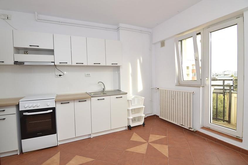 Apartament cu 2 camere decomandat, mobilat în Calea Călărașilor