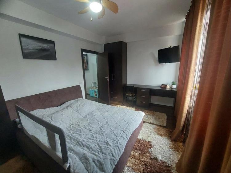 Apartament cu 2 camere decomandat, mobilat în Trocadero