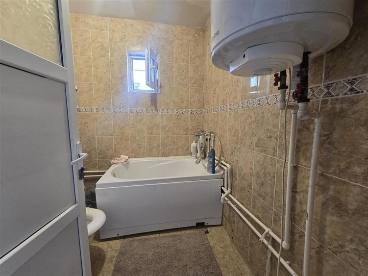 Casă cu 4 camere cu Teren 337 Mp în Valu lui Traian