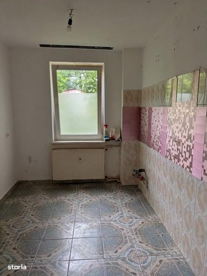 Apartament cu 2 camere semidecomandat în Brazda lui Novac
