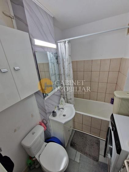 Apartament cu 2 camere decomandat, mobilat în Alexandru cel Bun