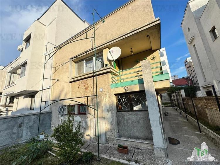 Casă individuală cu 4 camere cu Teren 210 Mp în Dorobanți