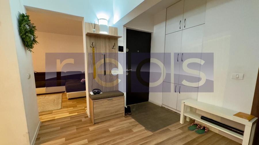 Apartament cu 4 camere decomandat, mobilat în Bucur Obor