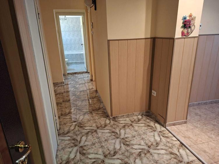 Vanzare apartament 3 camere - 7