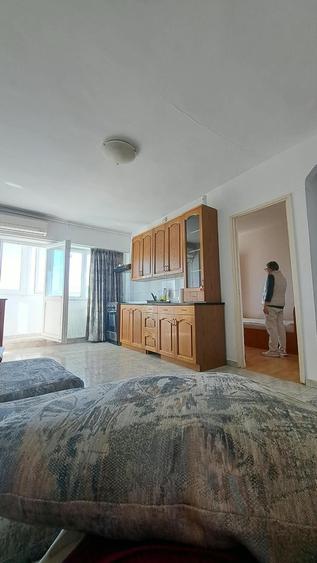 Apartament cu 2 camere semidecomandat, mobilat în Timpuri Noi