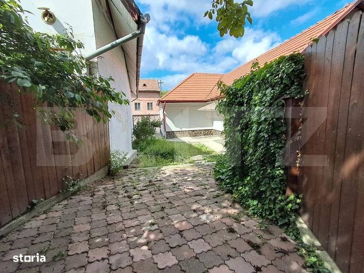 Casă cu 3 camere cu Teren 200 Mp în Central