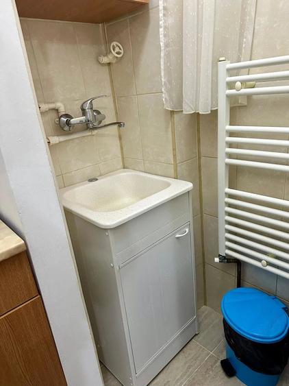 Garsonieră semidecomandată în Central