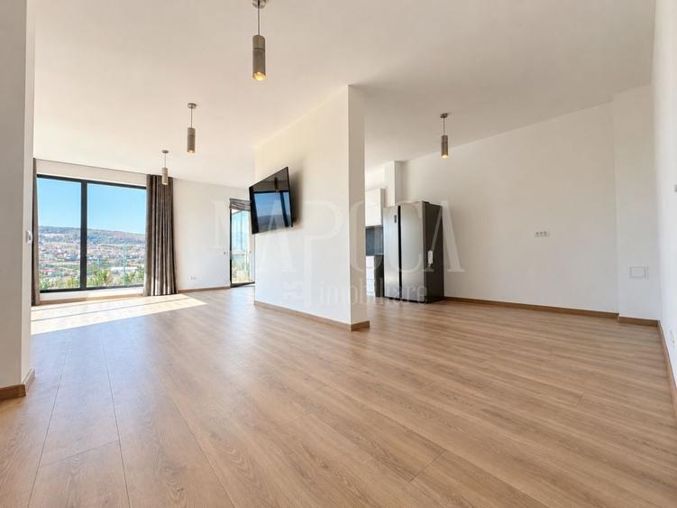Duplex cu 5 camere cu Canalizare în Iris