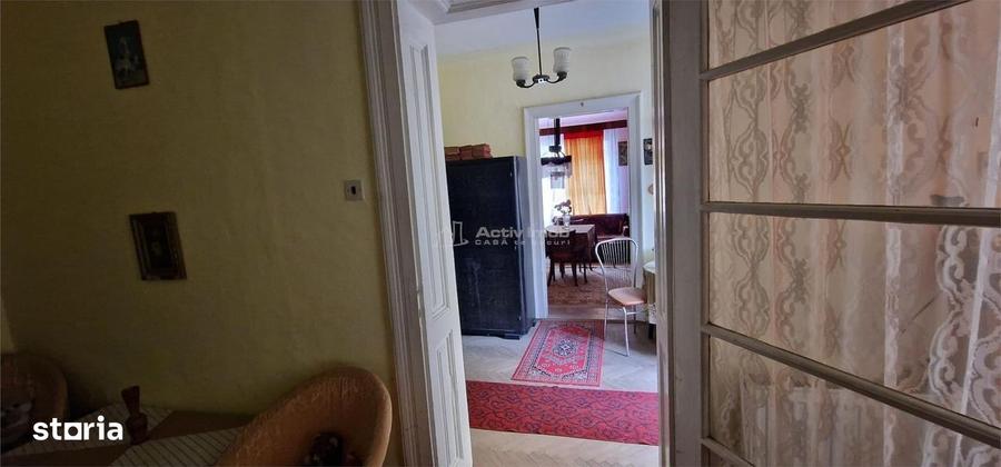 Casă cu 4 camere în Muncitoresc