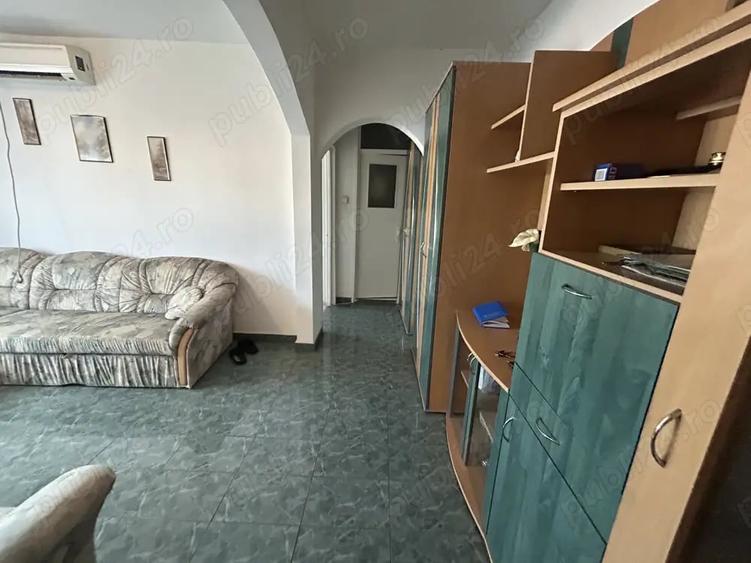 Apartament cu 4 camere decomandat în Aradul Nou
