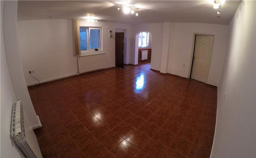 Casă cu 5 camere cu Teren 400 Mp în Militari