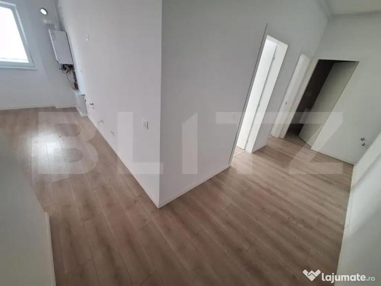 Apartament cu 3 camere decomandat în Torontalului