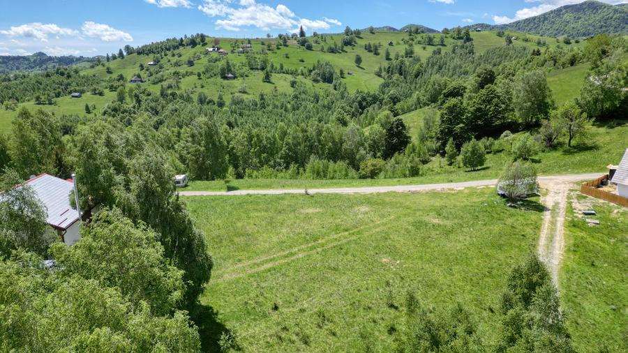 Teren Construcții intravilan de 1000 mp, în Peștera