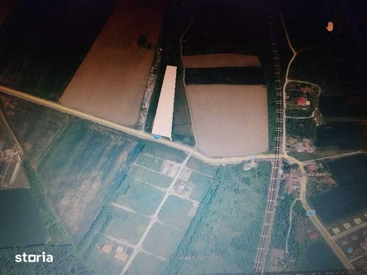 Teren de 7400 mp, în Periș