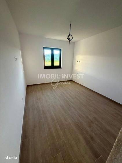 Casă cu 4 camere cu Teren 500 Mp în Ighiu