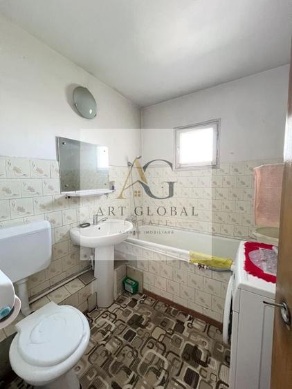 Apartament cu 2 camere semidecomandat, mobilat în 13 Septembrie